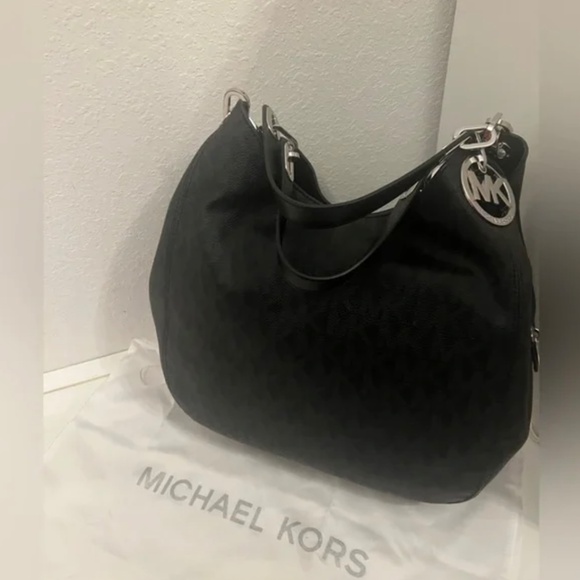 Michael Kors Large Fulton Logo Handbag - Picture 2 of 8